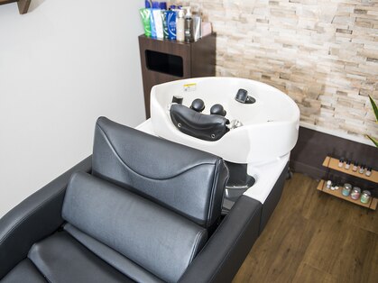 ヘアデザインアティレ(hair design attirer)の写真