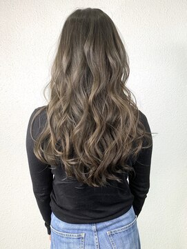 シェリア(Shelia) ナチュラルグラデーション×ハンサムウェーブ【Shelia町田】