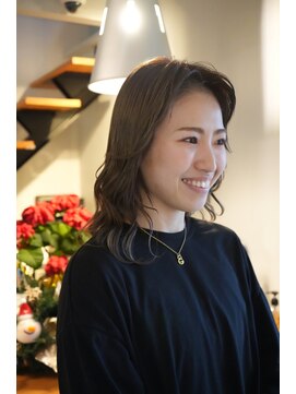 チェロ(CHERO) ★美髪ミディアムヘア＃ダブルカラー＃モテ髪＃抜け感＃BYKARTE