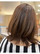 ウイバイファースト(u'i by first)&nbsp;肩くらいの長さのミディアムヘア