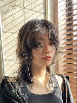 ザ アルゴンキン トウキョウ オヤマ(THE ALGONQUIN TOKYO OYAMA)の写真/「秋は動きのあるパーマで出かけたい」