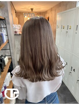 トゥーミー(to mee) スノーベージュ♪【新田】