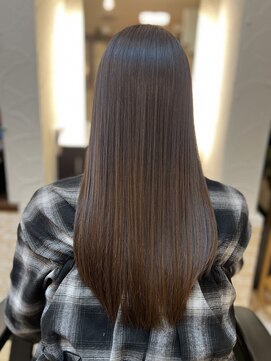 五感鷹匠 髪の診療所 髪本来のツヤ感を