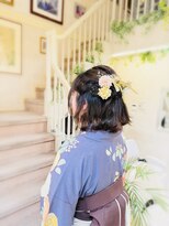 美容室 ティンカーベル 外ハネハーフアップ