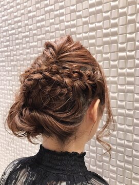 オリーブスバイネオリーブ(Olive's by neolive) 【新宿　Neolive】編み込み＊アレンジ