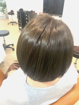 カルマ(KARMA) マットハイライトショートスタイル