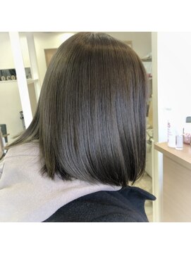 ココシア(Cocosia) 赤味抹殺ピスタチオ6トーン