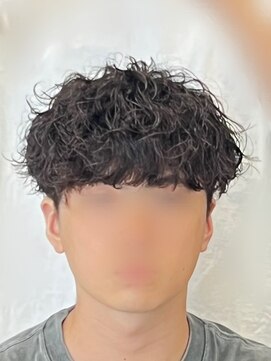 バース バイ ハピネス(BIRTH by happiness) ツイストスパイラルパーマツイストパーマメンズマッシュパーマ