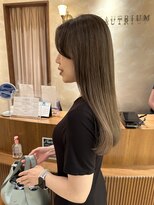 ◎ロング/セミロング/レイヤーカット/ストレートヘア/グレージュ
