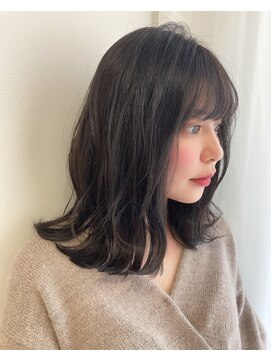 アオゾラヘアーヒカリノモリ(AOZORAHAIR hikarinomori) こっくりカラー透明感×外ハネスタイル