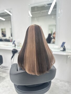 シー 池袋(SHE) ブロックカラー