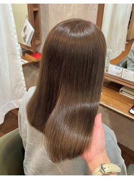 ナチュラリーアライヴ(Naturally ALive)の写真/【縮毛矯正×髪質改善】今までの常識を覆す!極上の艶とシルクのような手触りが手に入る*エイジングケアも◎