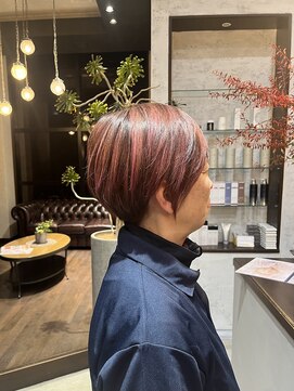 アールトゥーヘアー(art To Hair) ハイライトピンクカラー