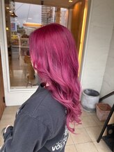 【ハイトーン維持の味方】根元のリタッチ＆チャームピンクでムラのない可愛いを☆