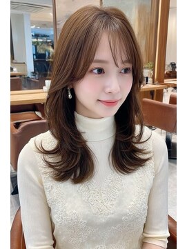 ノイエ 原宿 北参道(NoIE) ミディアムレイヤーココアブラウンハッシュカットダークグレー