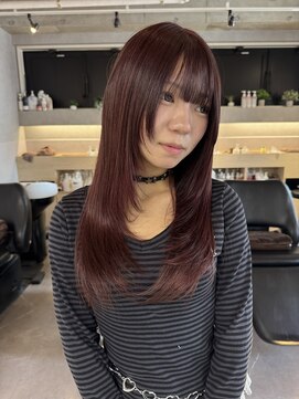 エマノン(EMANON) 福岡天神 ブリーチなしカラー ワインレッド レイヤーカット