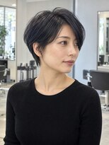 モト 船橋(moto)&nbsp;黒髪ハンサムショートセンターパート