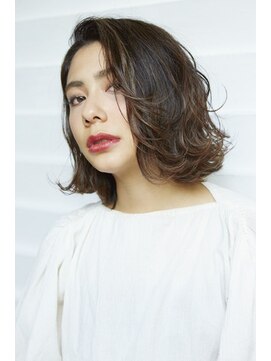 ラレイ(Lalei) 表参道駅/青山　大人かわいいボブ×ハイライト　辻幸奈