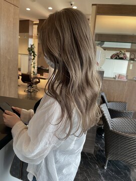 ビースターティス(Be Statice) ヌードベージュ