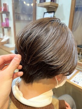 ビグディーサロン 武庫川(BIGOUDI salon) くびれショート