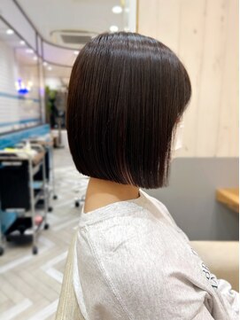 シー バイ ロンド 新宿(Sea by Lond) ショートボブ×ショコラアッシュ【韓国/ふんわりカール/新宿】