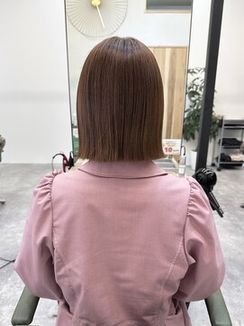 トリニティ 本厚木(trinity) プツッと切りっぱなしボブ本厚木