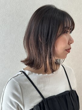 エン(en,) 20代30代おすすめ切りっぱなしボブ顔まわり小顔カット