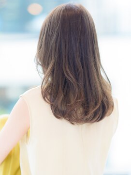 ヴィアラ 自由が丘(VIALA) 【VIALA 自由が丘】フェミニン×カール