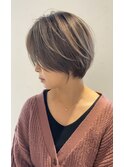 ショートボブ