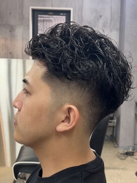 メイン(MENIN) フェードパーマアップバング[相模大野/メンズ/眉毛]