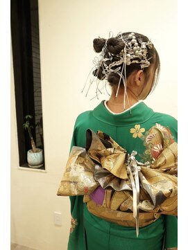 シフト(SHEEFT) ガーリーゆるふわアップヘア結婚式成人式卒業式ヘアアレンジ