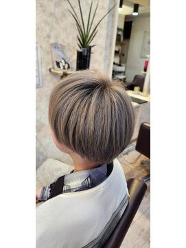 ヘアーエポック(hair epoque) シルバーアッシュ