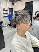 レベル 葛西店(LEVEL) ホワイトメッシュ ツイストスパイラルパーマ メンズカット 葛西