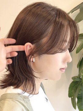 ビューエヒメ(VIEW EHIME) 小顔可愛いレイヤーカット×アッシュカラー20代30代40代