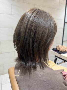 ピークアブー アヴェダ 池袋東武(PEEK-A-BOO AVEDA) 外はねスタイル