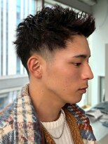 セプト 博多(SEPT.)&nbsp;アップバング スパイキーショート ツーブロック 眉毛カット 20代