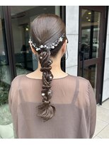 タリーゼ(TALISE)&nbsp;タイトシニヨン×編みおろしアレンジ