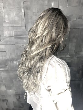 ヘアサロンエム 川越(HAIR SALON M) デザインカラー/厚めバング/ローライト/スリークボブ