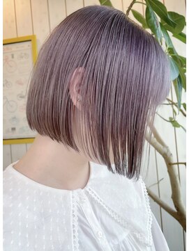 パコ(Paco) 前下がりショートボブ×パープル×シルバー♪