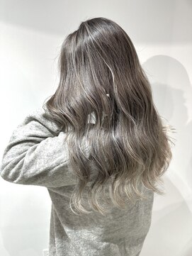 ムク(MUK) グレージュ バレイヤージュ