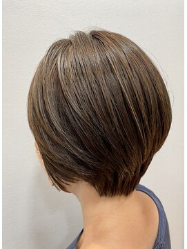 クリアスウィート(clear swi:t) ショートボブ×ハイライトカラー