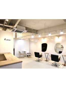 【深井駅徒歩1分】まるでカフェのようなこだわりの空間で、時間を忘れてゆっくり過ごせる癒し系サロン◇