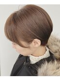 ショートボブ×ベージュカラー
