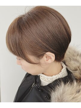 亀山美容所 ショートボブ×ベージュカラー