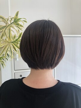 ヘア エッセンス エルメ(hair essence elme) 【ひし形ショートヘア】