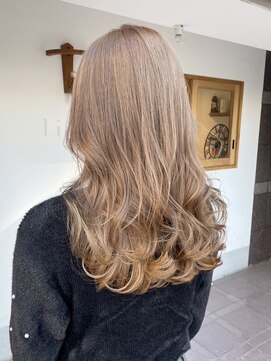 シア 新越谷店(SHEER) ミルクティーベージュ