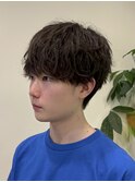 韓国風センターパートシースルーバングメンズ透明感カラー