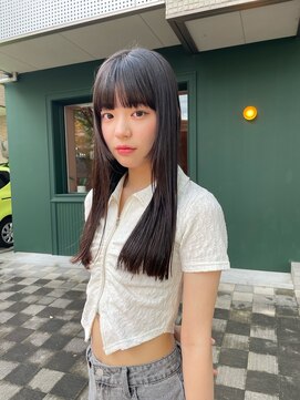 ハウディ(Howdy) 切りっぱなしロング