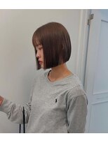 ユー(yew)&nbsp;ボブ／ボブスタイル／切りっぱなしボブ／ぱっつんボブ