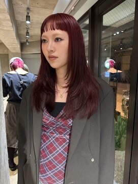 カート バイ デコ(Kurt by DECO) 秋冬のボルドーカラーとオン眉レイヤーでアクセントを